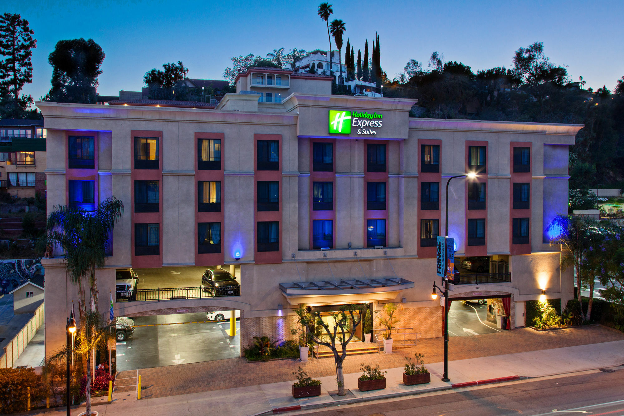 Holiday Inn Express Hollywood Walk Of Fame, An Ihg Hotel Лос Анджелис Екстериор снимка